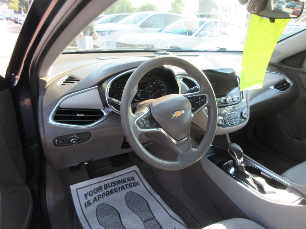 2021 Chevrolet Malibu Image 12