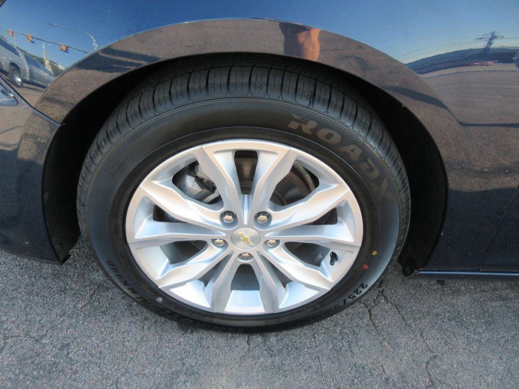 2021 Chevrolet Malibu Image 22
