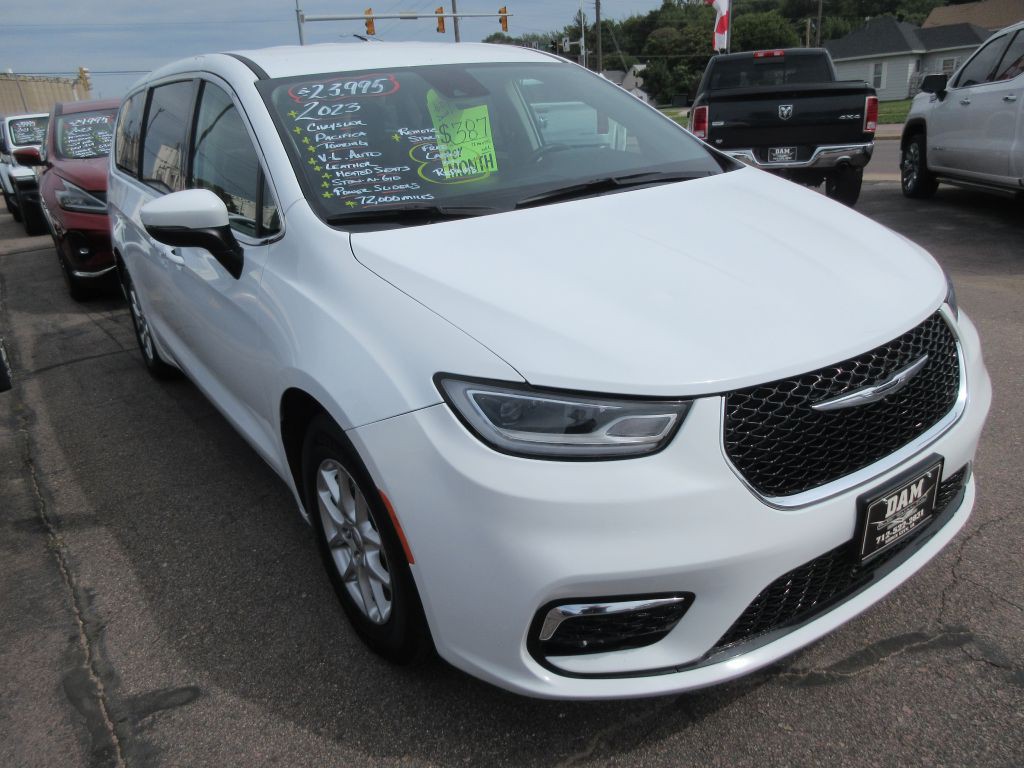 2023 Chrysler Pacifica Image 6