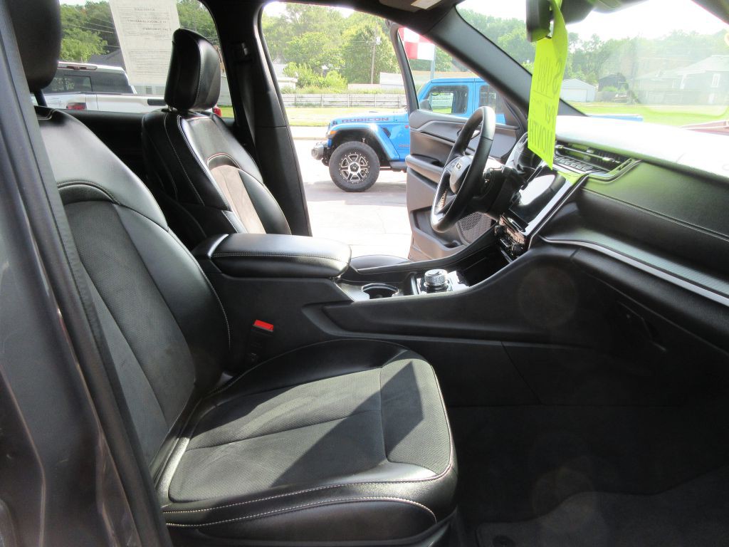 2024 Jeep Grand Cherokee Image 12