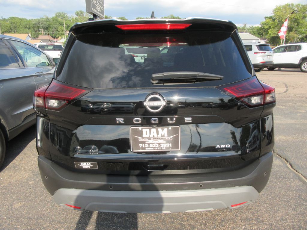2023 Nissan Rogue Image 3