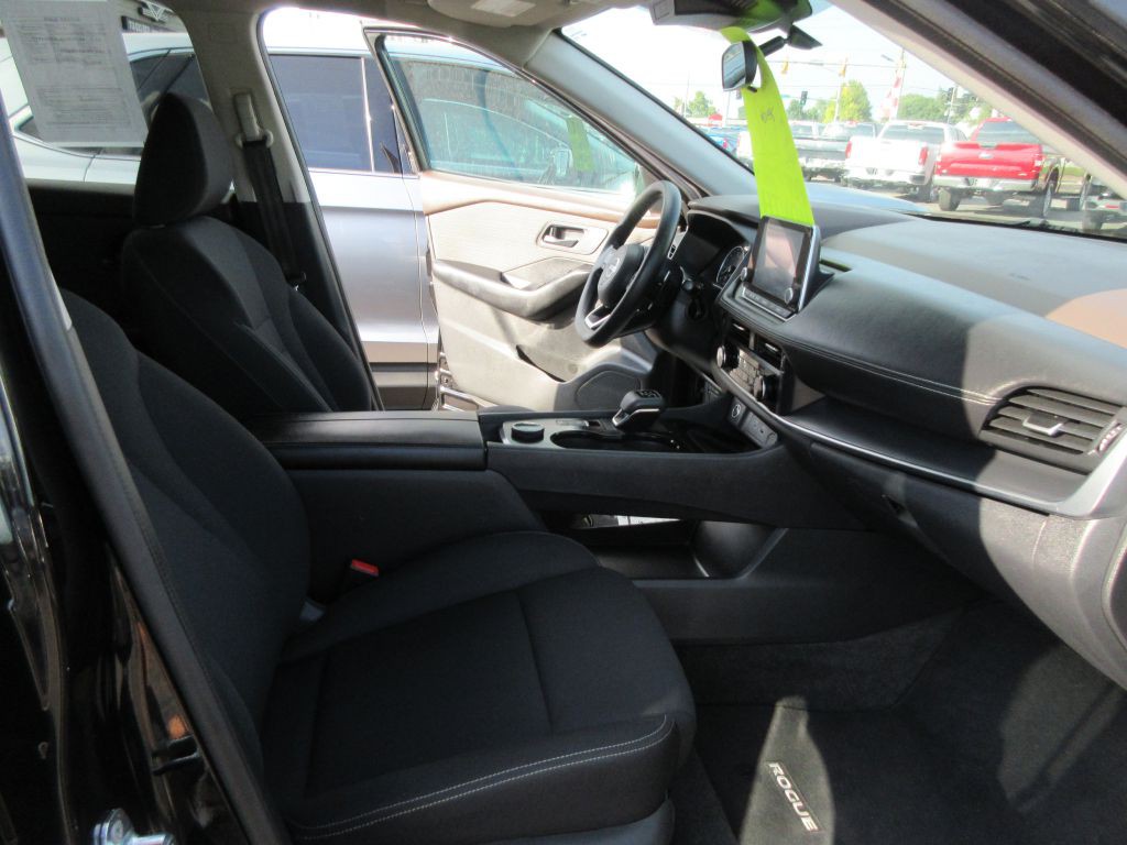 2023 Nissan Rogue Image 10