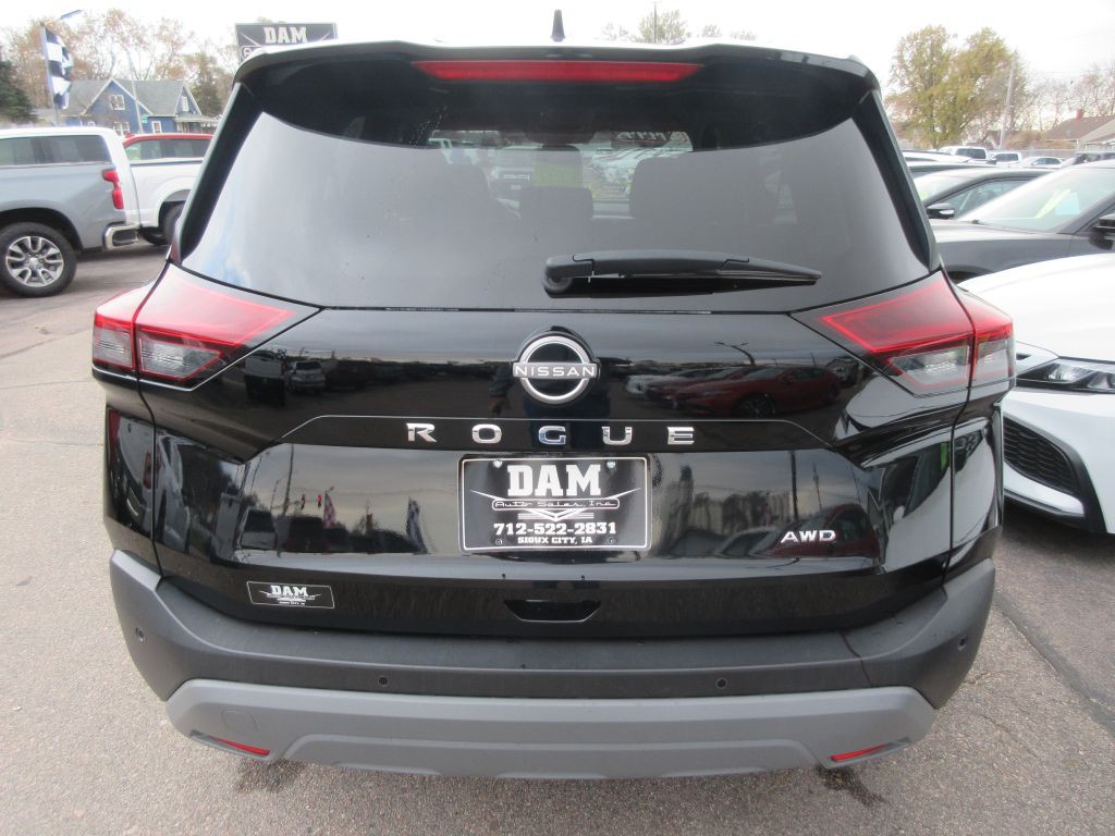 2023 Nissan Rogue Image 4