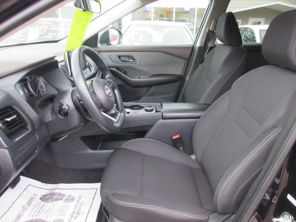 2023 Nissan Rogue Image 8