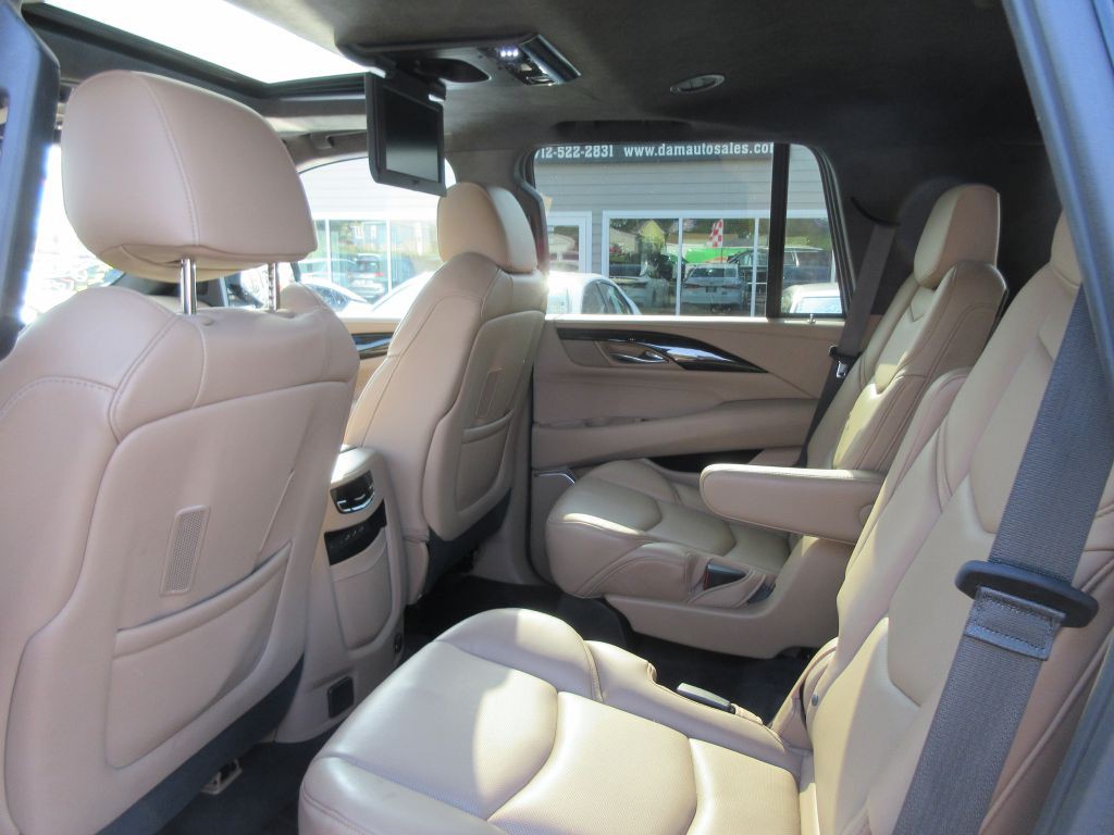 2020 Cadillac Escalade Image 9