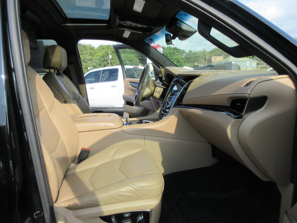 2020 Cadillac Escalade Image 12