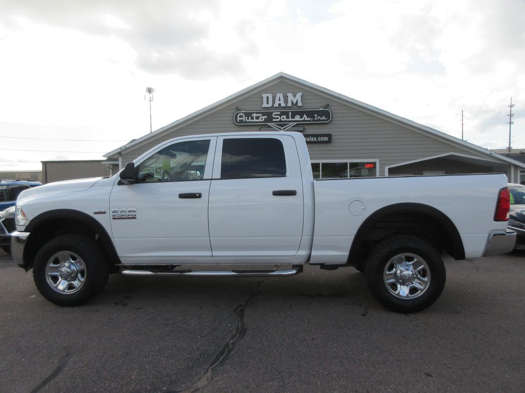 2015 RAM 2500 Image 2