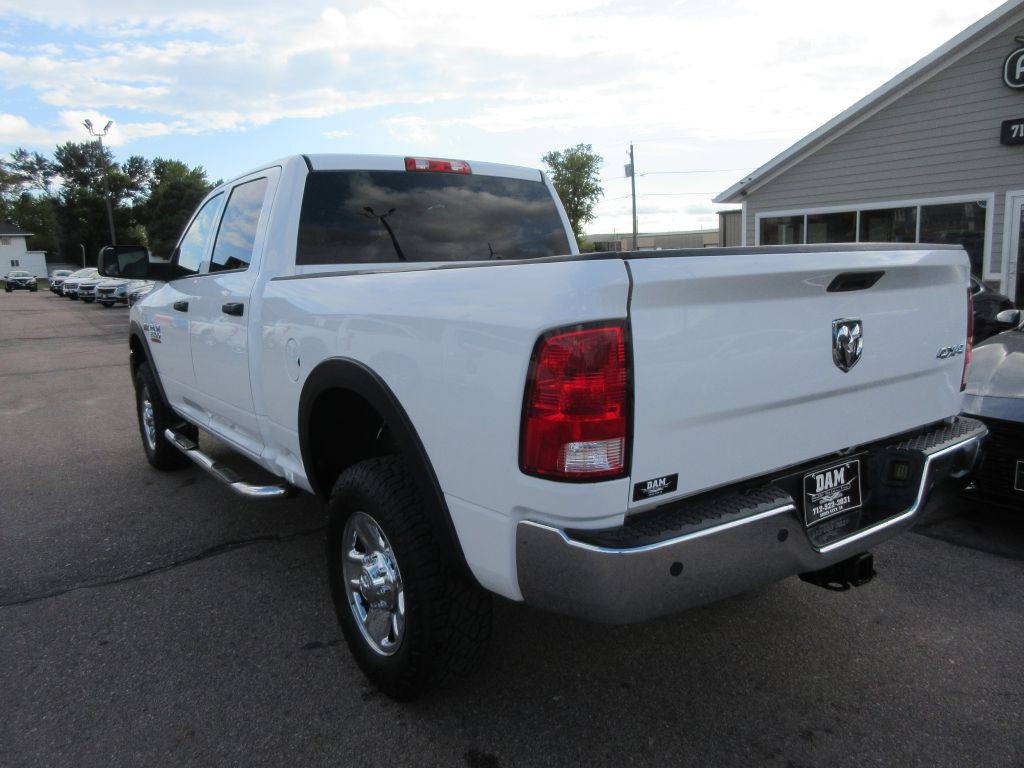 2015 RAM 2500 Image 3