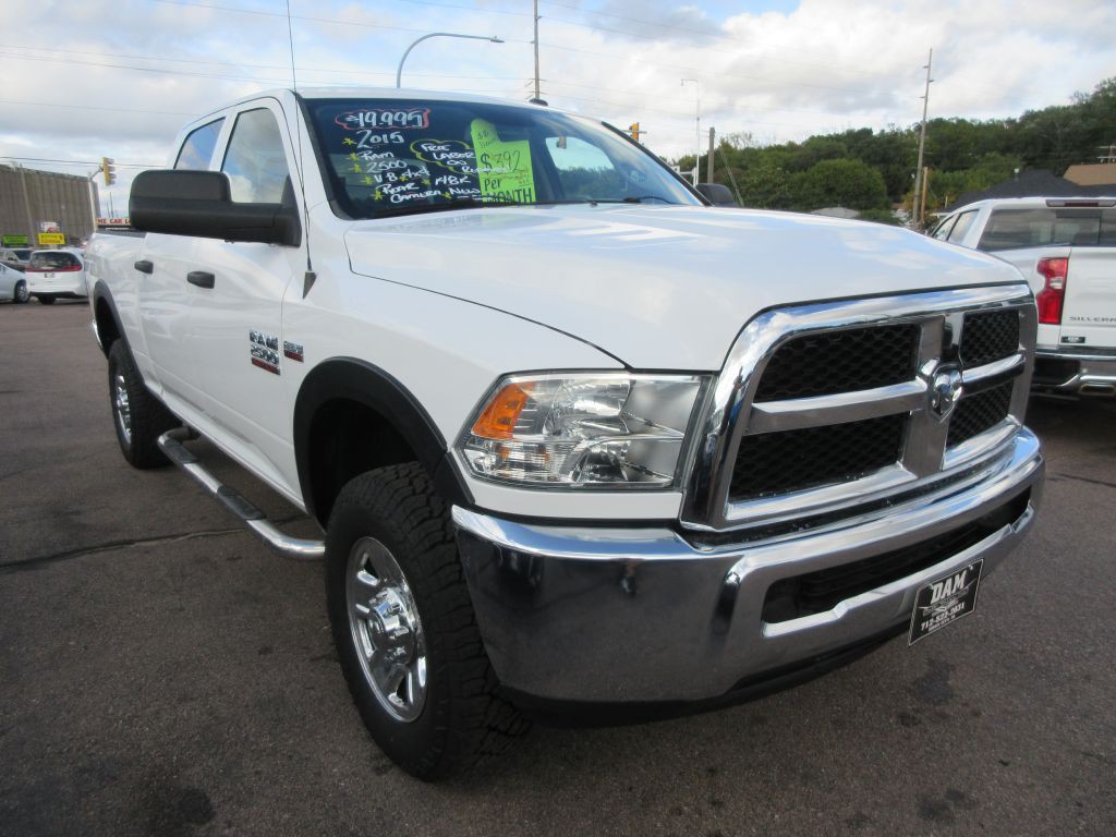 2015 RAM 2500 Image 6