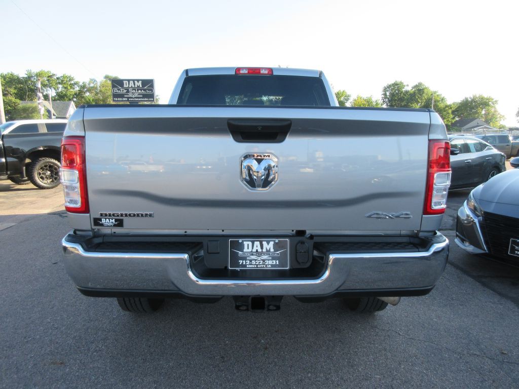 2023 RAM 2500 Image 4
