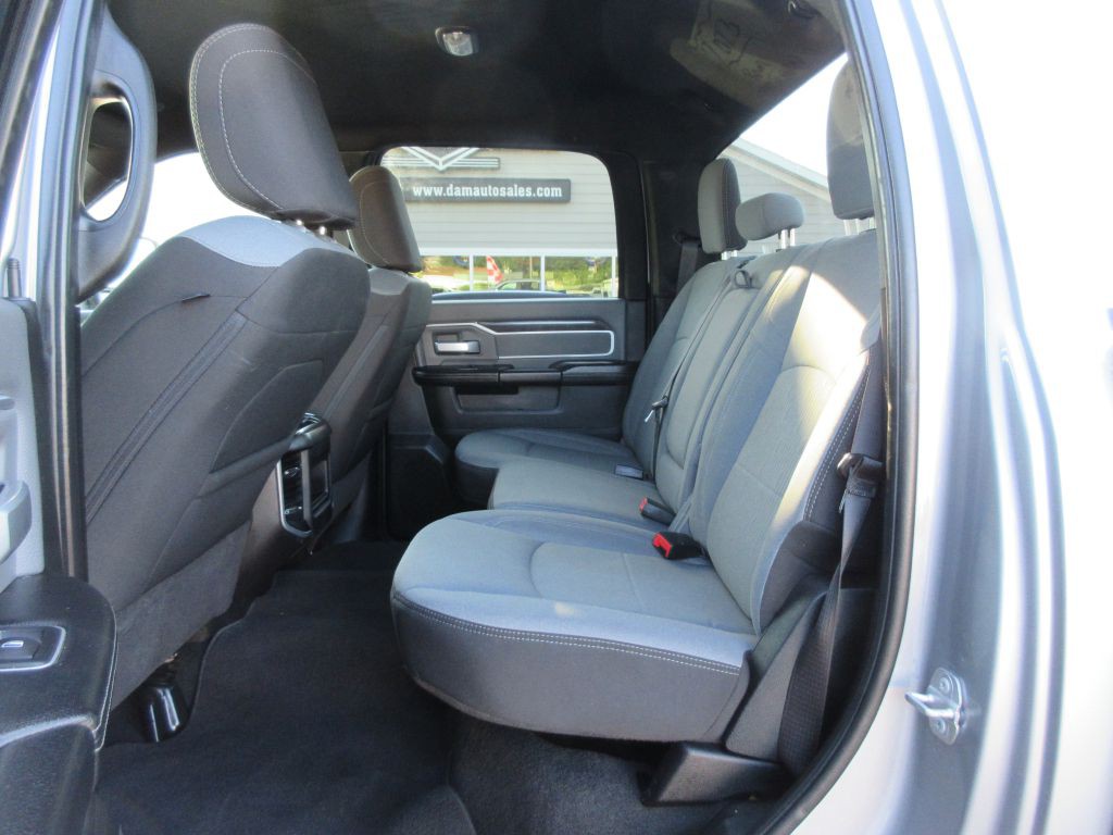 2023 RAM 2500 Image 9
