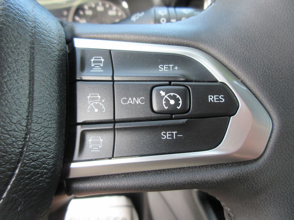 2023 Jeep Compass Image 16