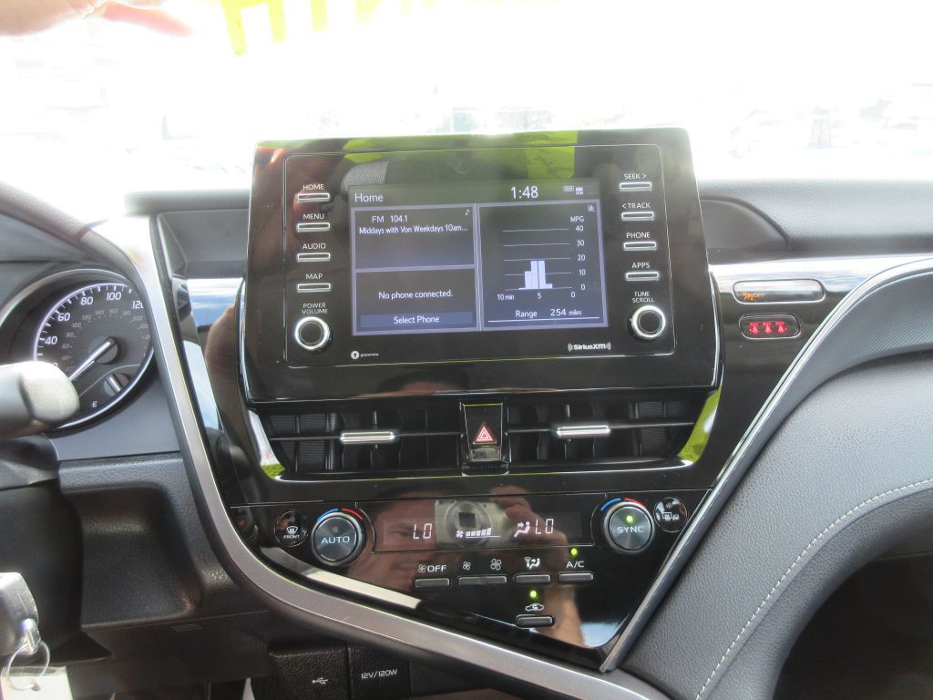 2024 Toyota Camry Image 17