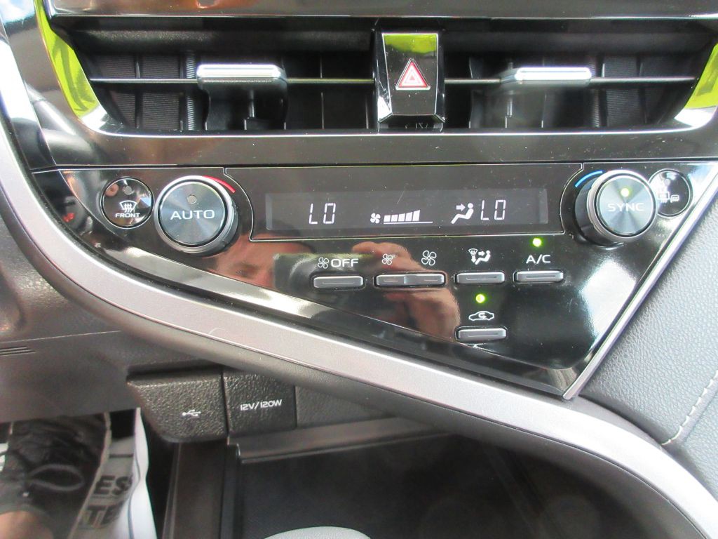 2024 Toyota Camry Image 19