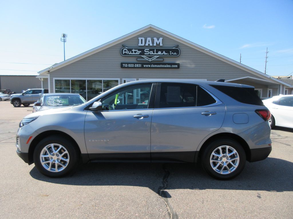 2024 Chevrolet Equinox Image 2