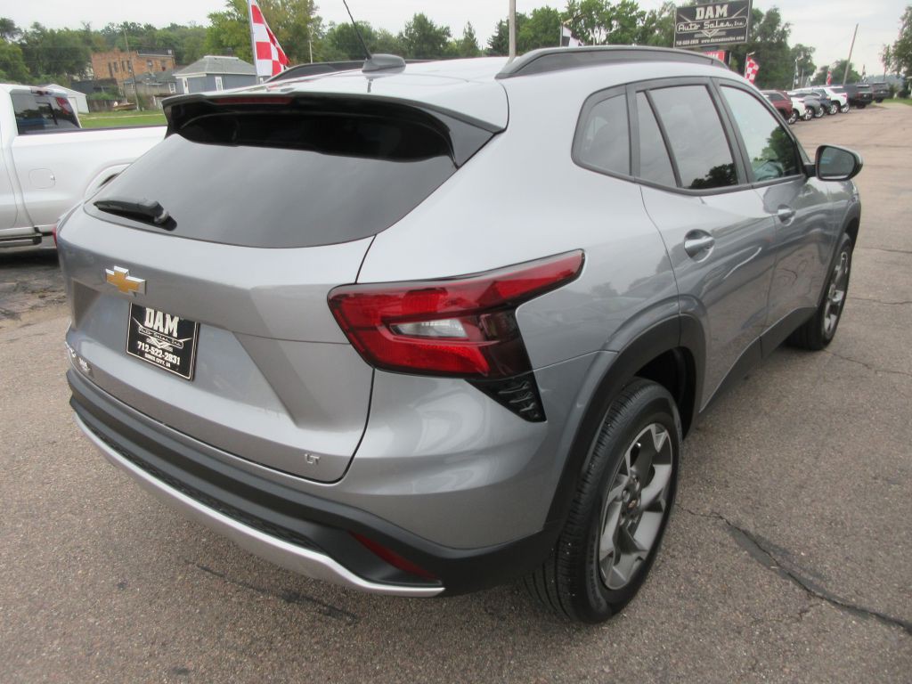 2025 Chevrolet Trax Image 5