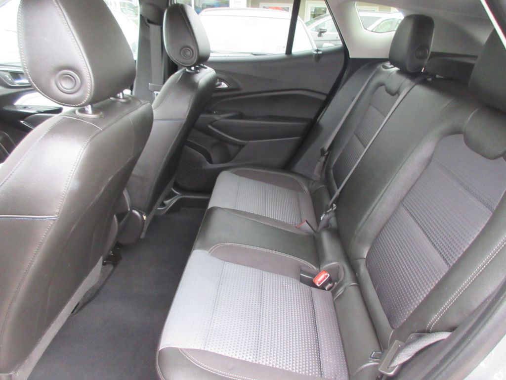 2025 Chevrolet Trax Image 9