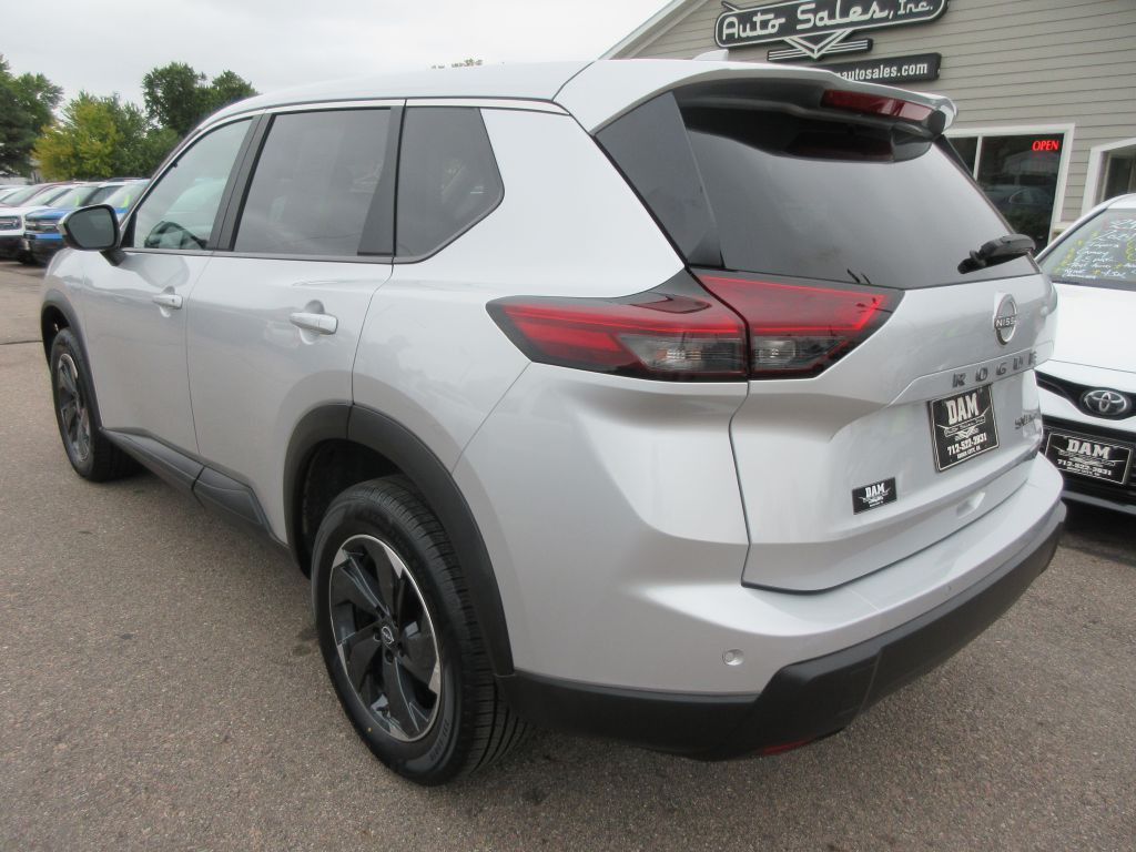 2024 Nissan Rogue Image 3