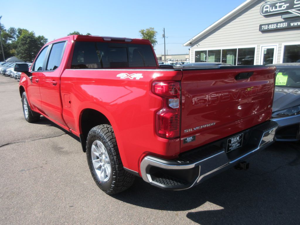 2021 Chevrolet Silverado 1500 Image 2