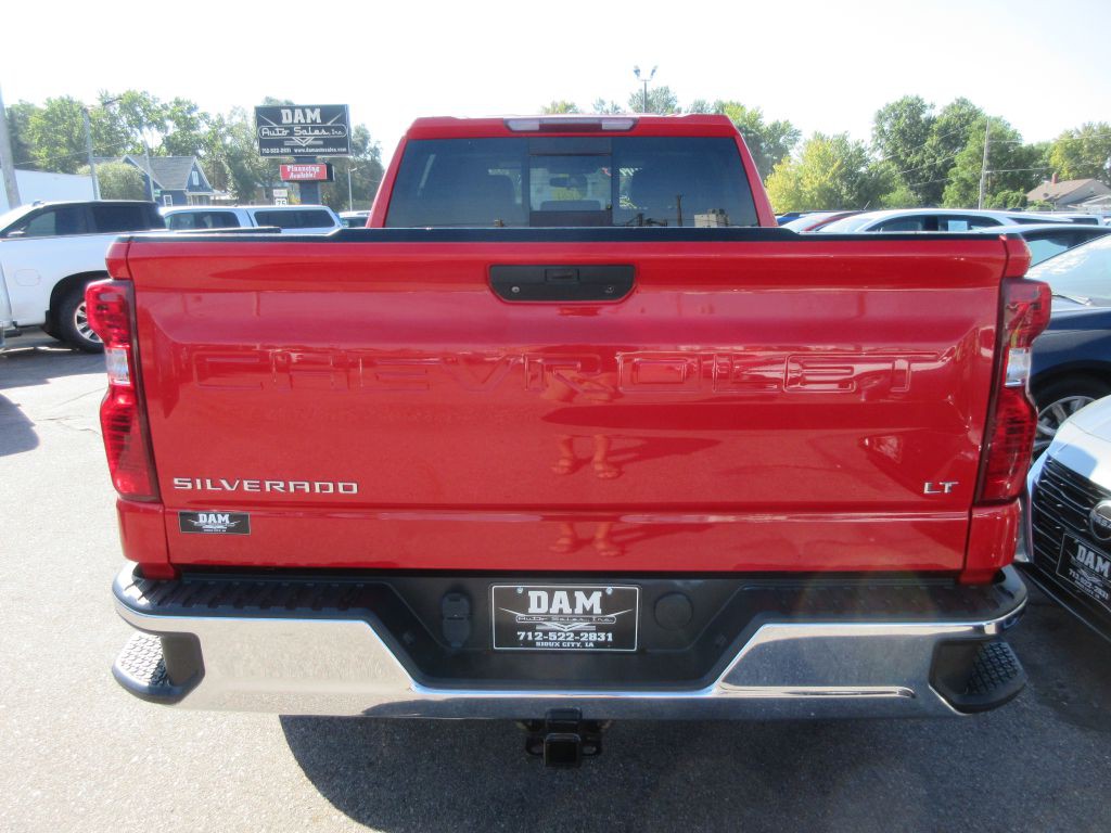 2021 Chevrolet Silverado 1500 Image 3