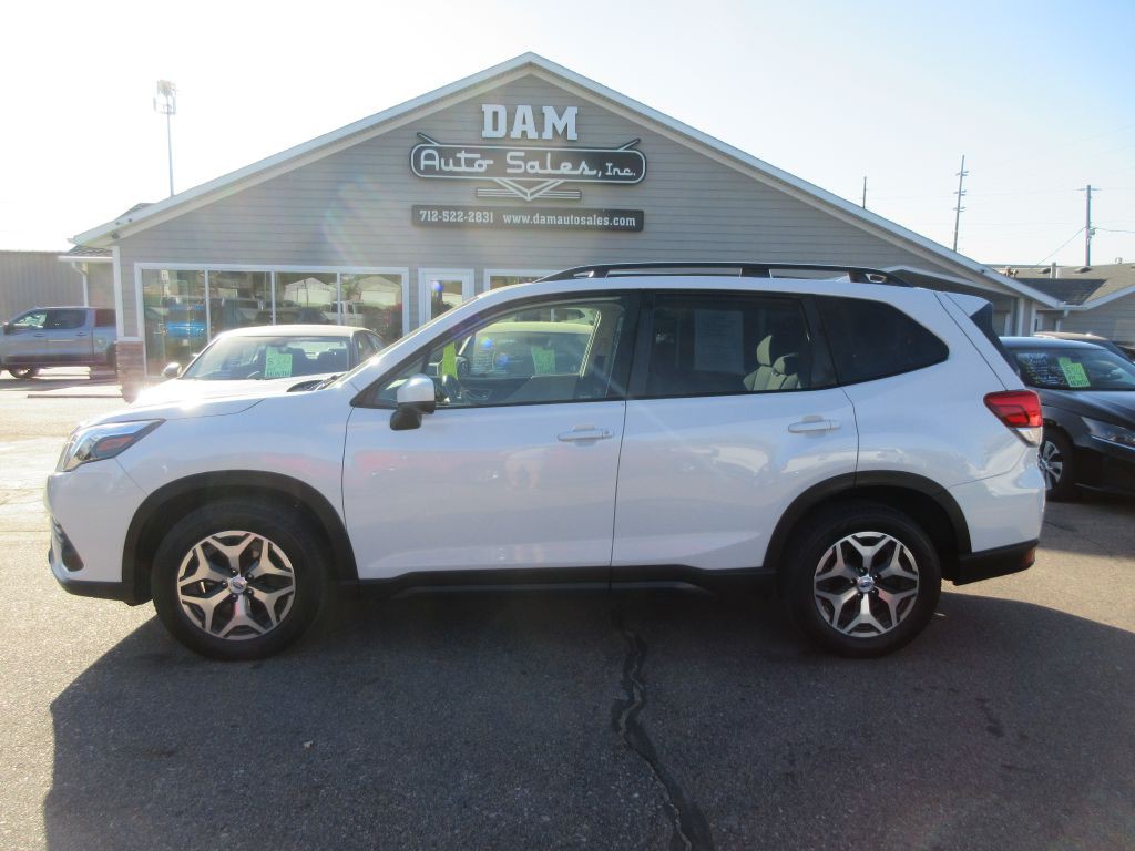 2022 Subaru Forester Image 2