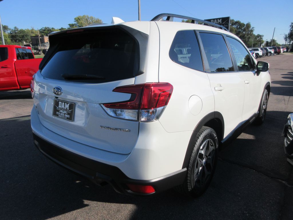 2022 Subaru Forester Image 5