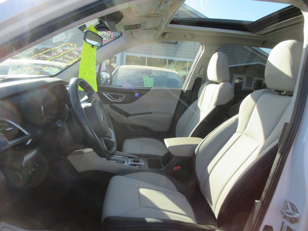 2022 Subaru Forester Image 8