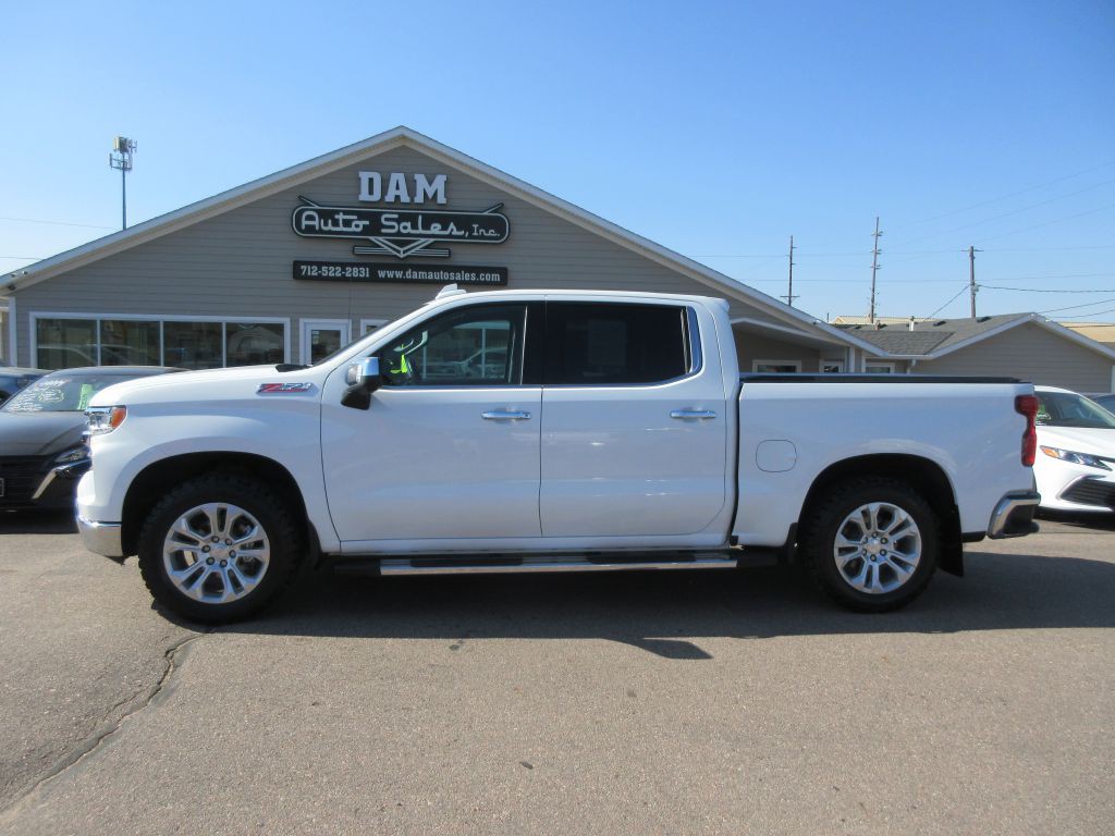 2023 Chevrolet Silverado 1500 Image 2