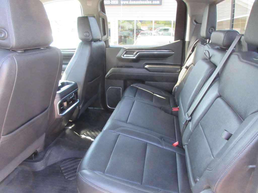2023 Chevrolet Silverado 1500 Image 9