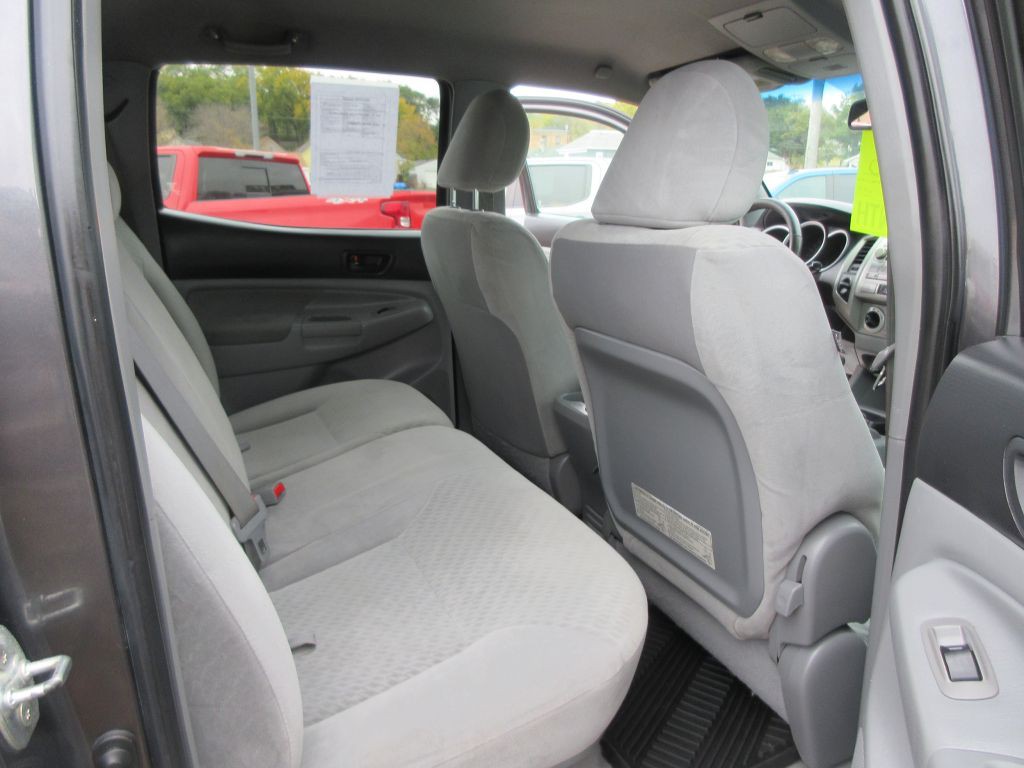 2010 Toyota Tacoma Image 10
