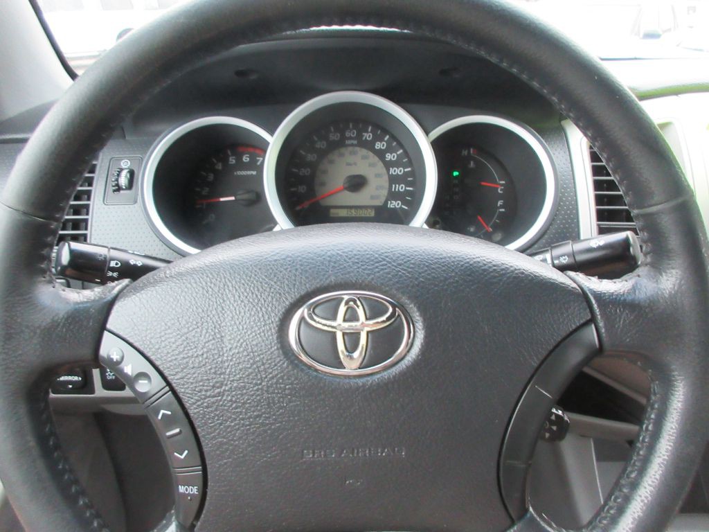 2010 Toyota Tacoma Image 12