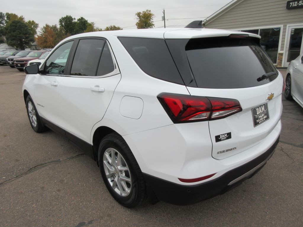 2023 Chevrolet Equinox Image 3