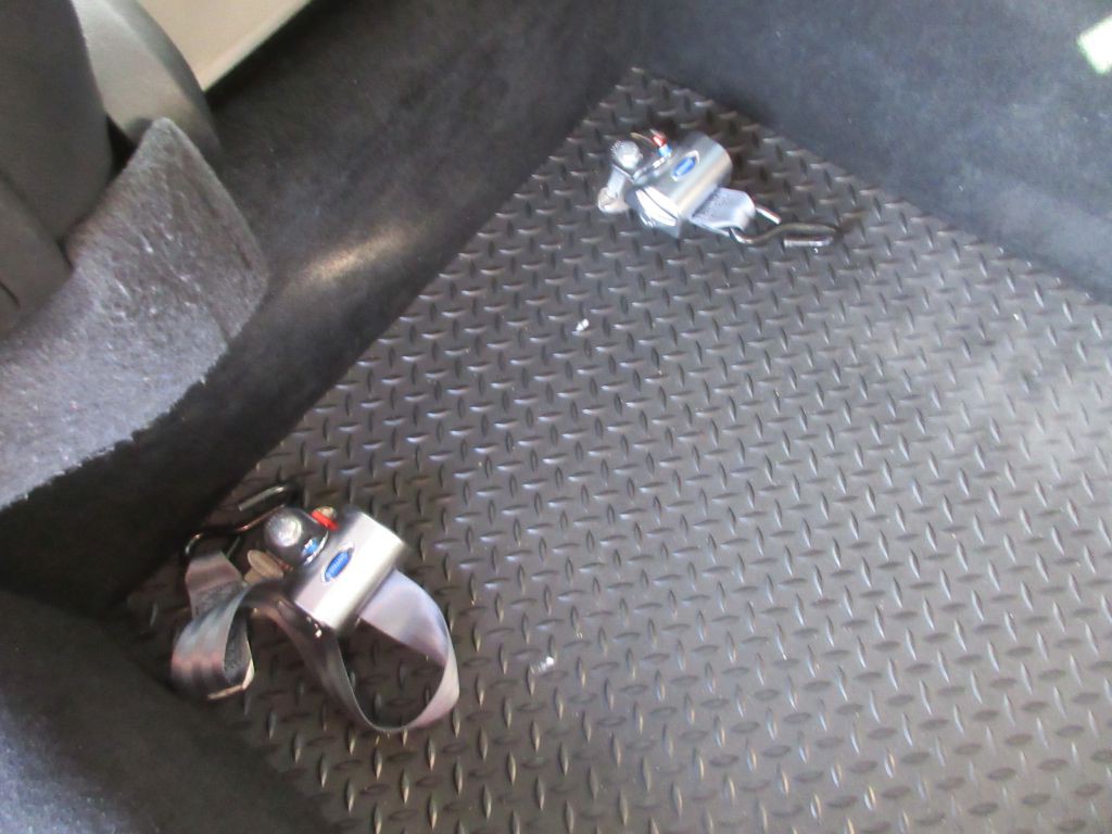 2012 Chrysler Town & Country Image 10