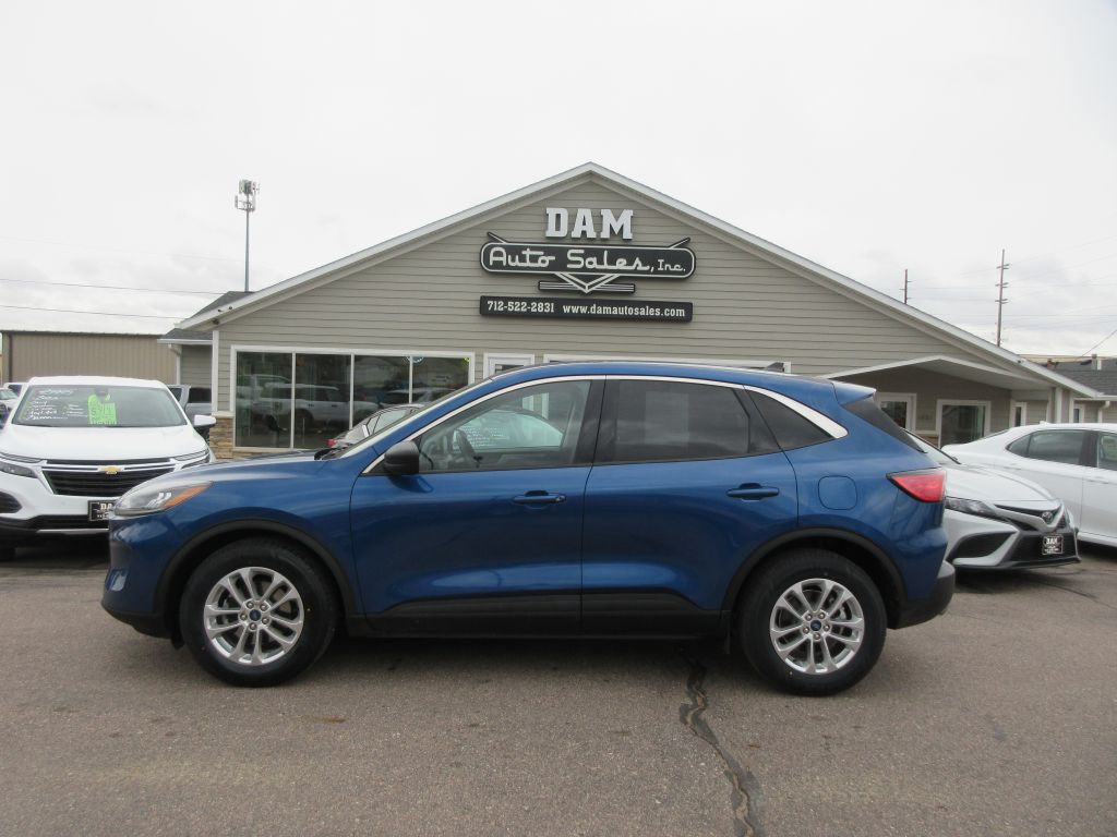 2022 Ford Escape Image 2