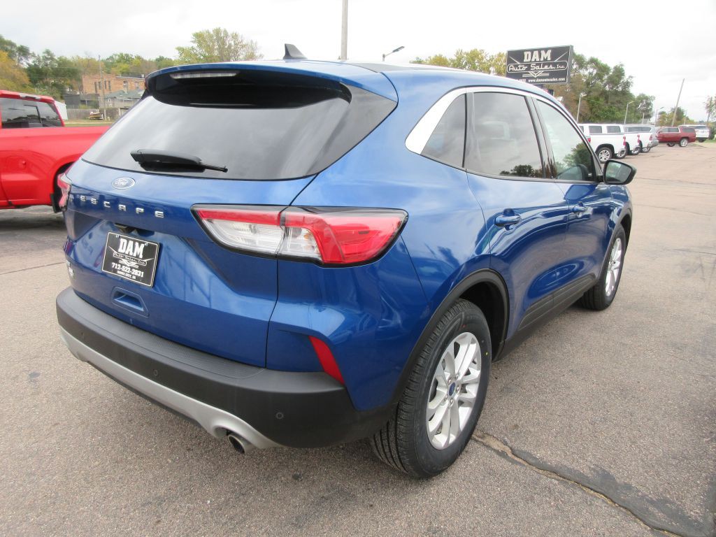 2022 Ford Escape Image 5