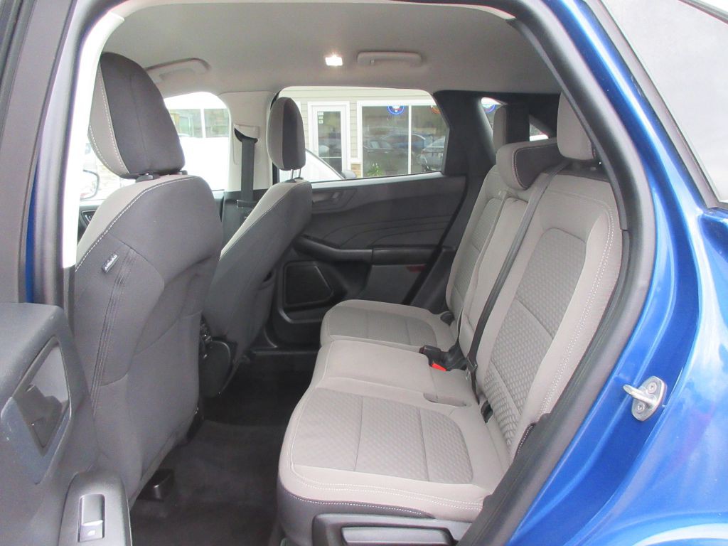 2022 Ford Escape Image 9