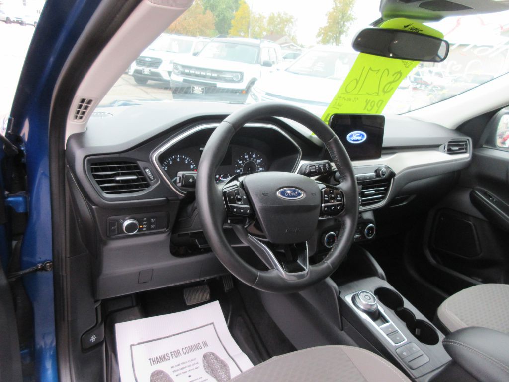 2022 Ford Escape Image 12
