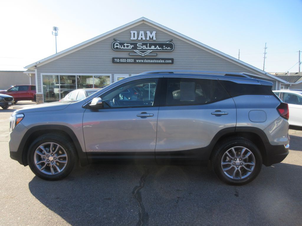 2024 GMC Terrain Image 2