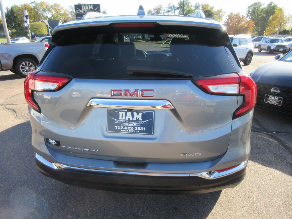 2024 GMC Terrain Image 4