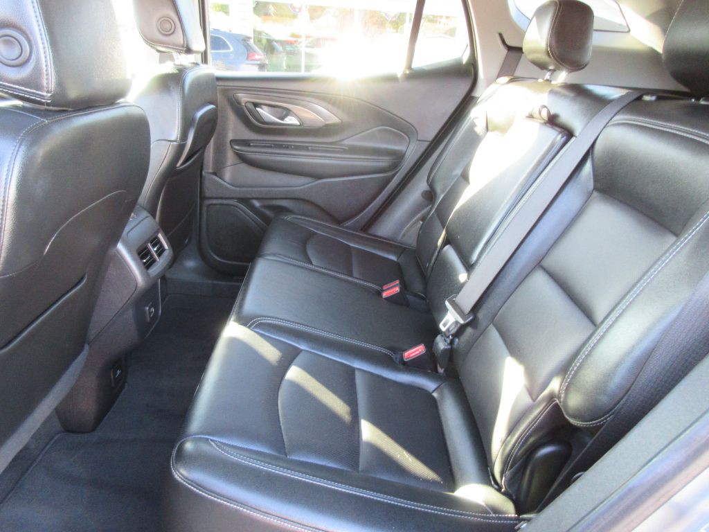 2024 GMC Terrain Image 9