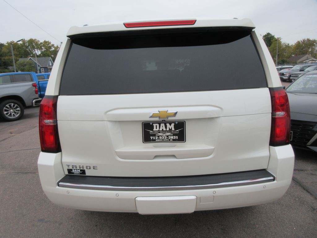 2015 Chevrolet Tahoe Image 4