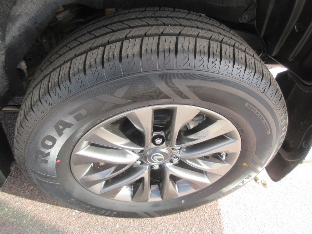 2019 Lexus GX Image 21