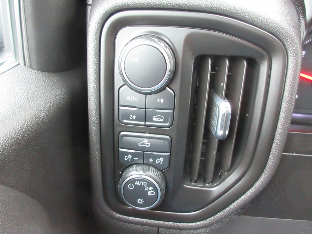 2020 Chevrolet Silverado 1500 Image 13