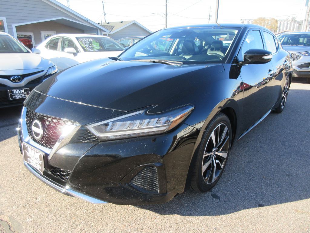 2023 Nissan Maxima Image 1