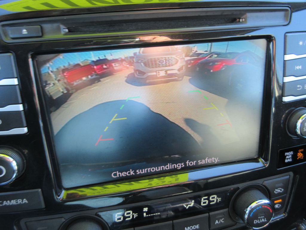 2023 Nissan Maxima Image 13