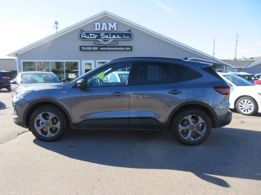 2025 Ford Escape Image 2