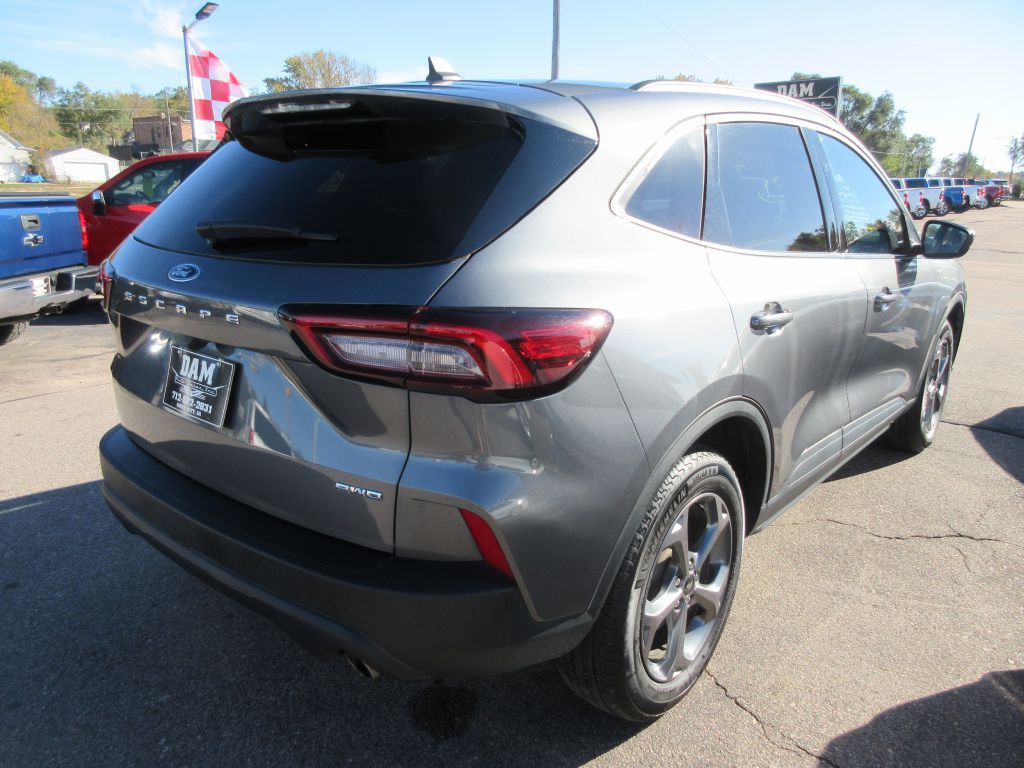 2025 Ford Escape Image 4