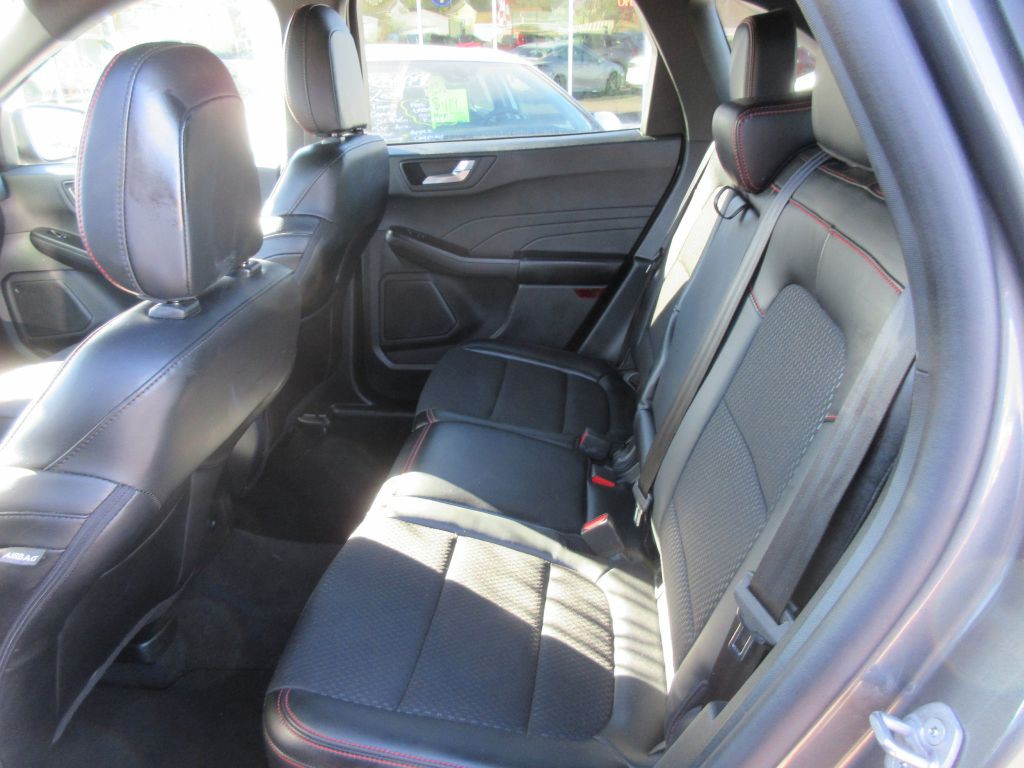 2025 Ford Escape Image 8