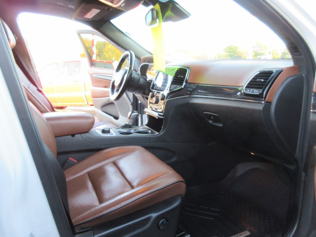 2020 Jeep Grand Cherokee Image 11