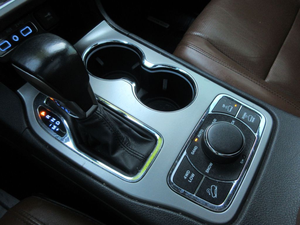 2020 Jeep Grand Cherokee Image 16